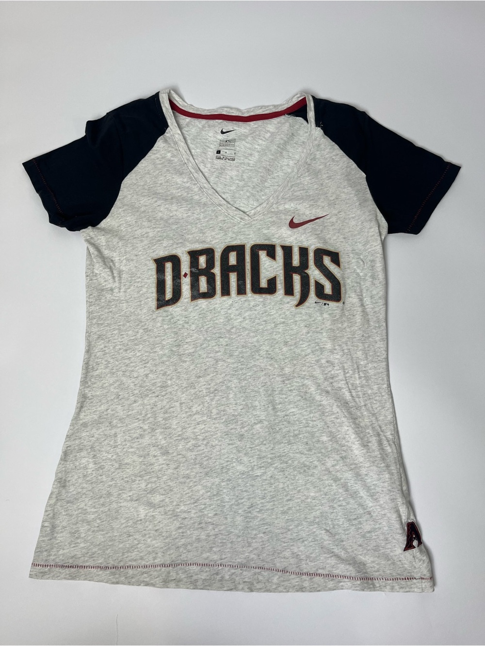 Genuine Merchandise D-Backs White Heather V-Neck Tee with Black Sleeves